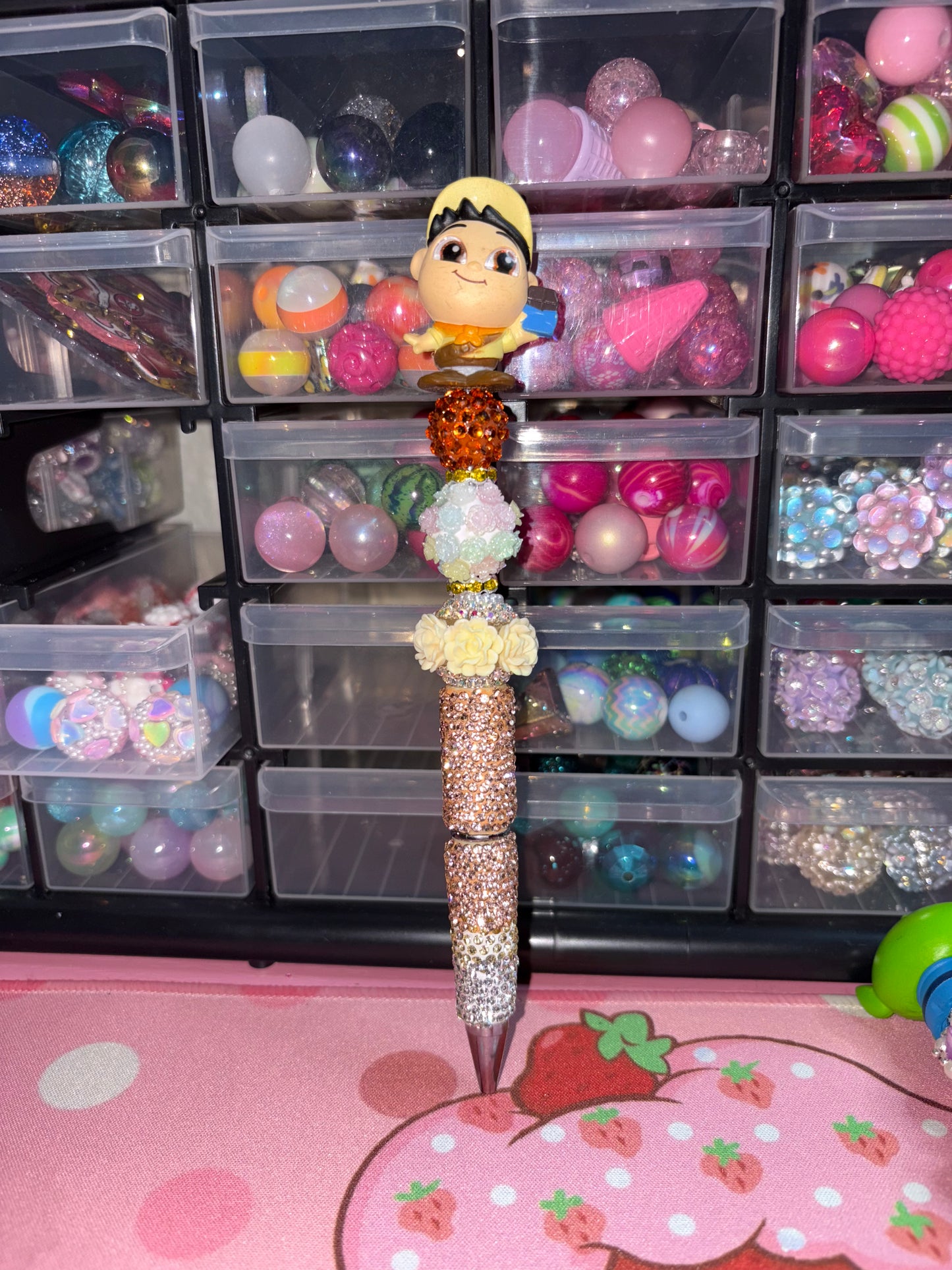 Movie up rhinestone pen